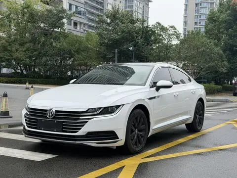 Volkswagen CC 2020 — фото 1