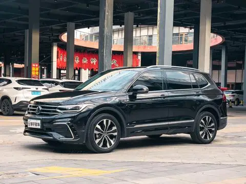 Volkswagen Tiguan L 2023