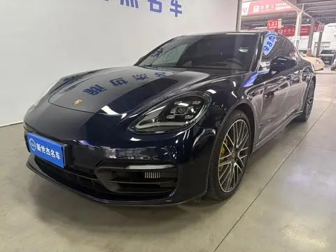 Porsche Panamera 2023