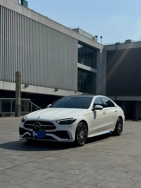 Mercedes-Benz C-Class 2025