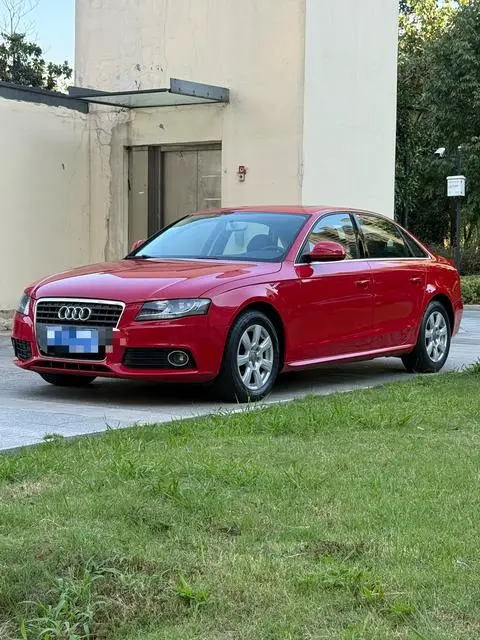 Audi A4L 2012