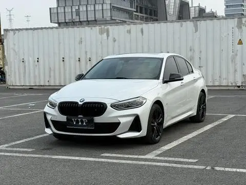 BMW 1 Series 2021