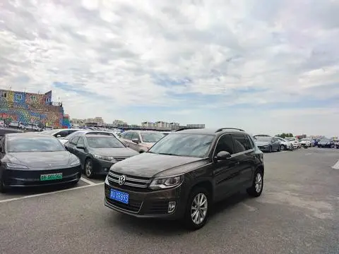 Volkswagen Tiguan 2016 — фото 1