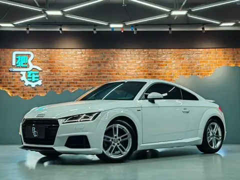 Audi TT 2015