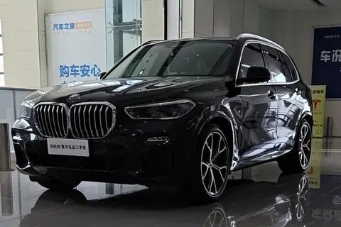 BMW X5 2021 — фото 1