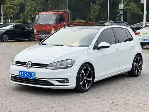 Volkswagen Golf 2019 — фото 1