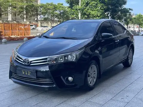 Toyota Corolla 2014 — фото 1
