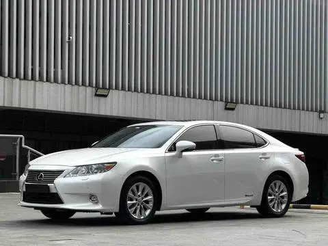 Lexus ES 2013