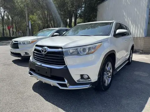 Toyota Highlander 2017 — фото 1