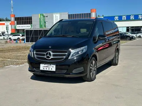 Mercedes-Benz V-Class 2017 — фото 1