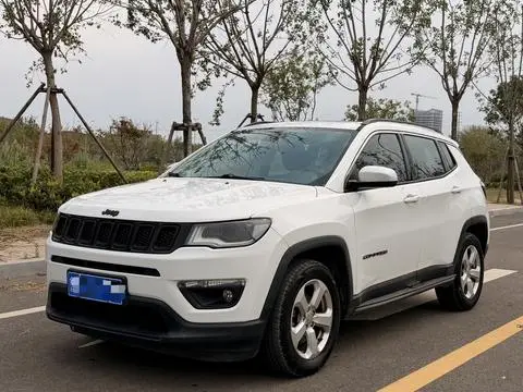 Jeep 指南者 2017