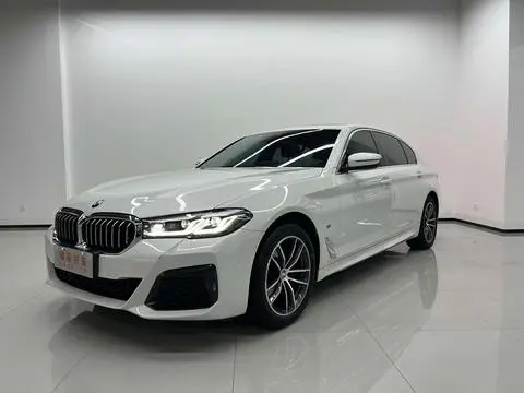 BMW 5 Series 2022 — фото 1
