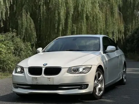 BMW 3 Series 2011