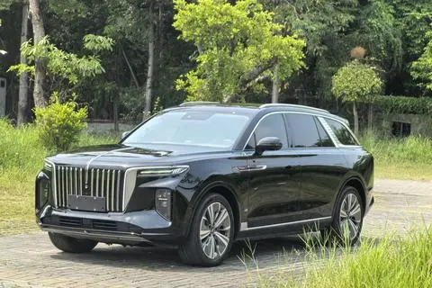 Hongqi E-HS9 2022