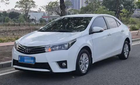 Toyota Corolla 2017 — фото 1