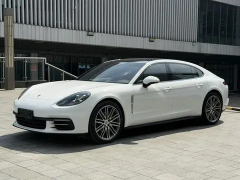 Porsche Panamera 2019