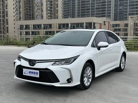 Toyota Corolla 2021 — фото 1