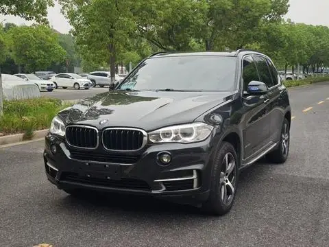 BMW X5 2018 — фото 1