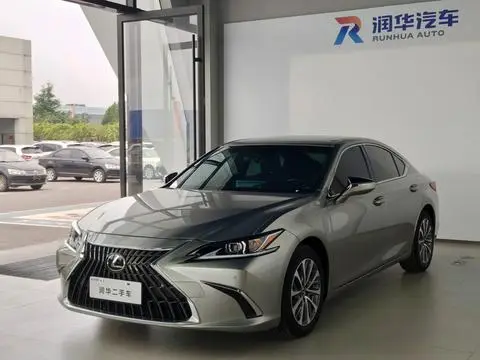 Lexus ES 2022