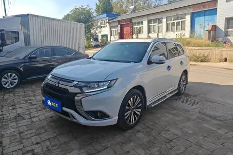 Mitsubishi 欧蓝德 2021