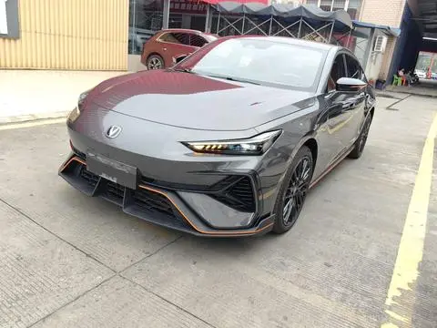 Changan UNI-V 2025
