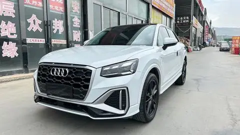 Audi Q2L 2022
