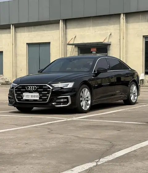 Audi A6L 2023 — фото 1