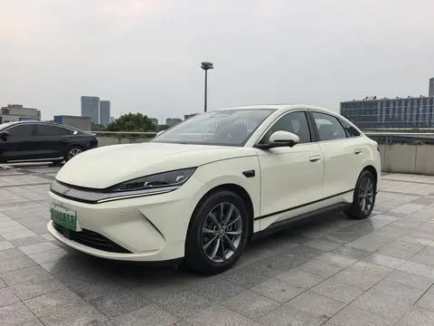 BYD 秦L EV 2025