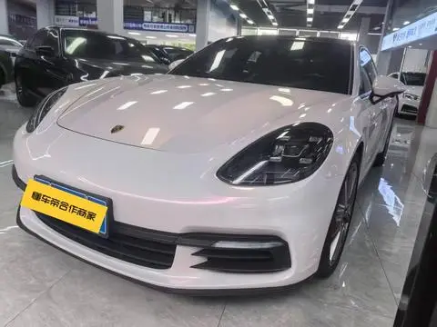 Porsche Panamera 2019