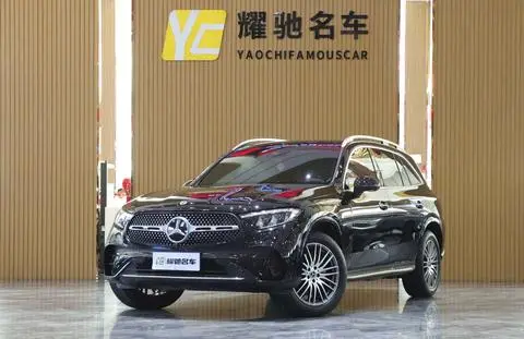 Mercedes-Benz GLC 2025