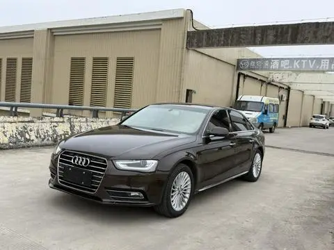 Audi A4L 2016 — фото 1