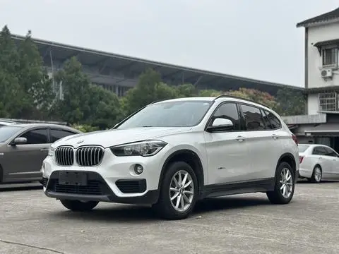BMW X1 2016 — фото 1