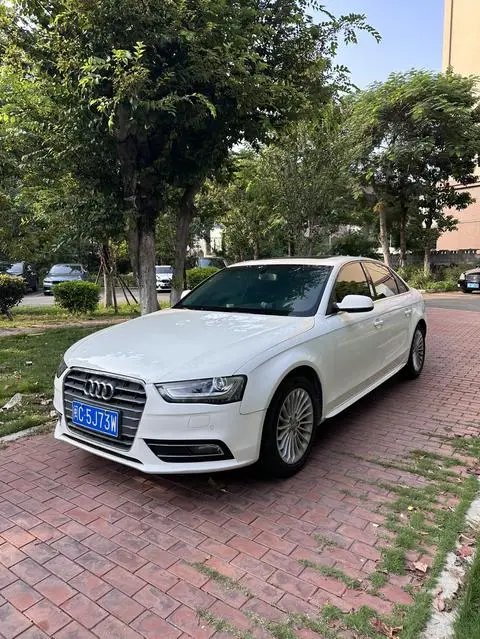 Audi A4L 2015 — фото 1