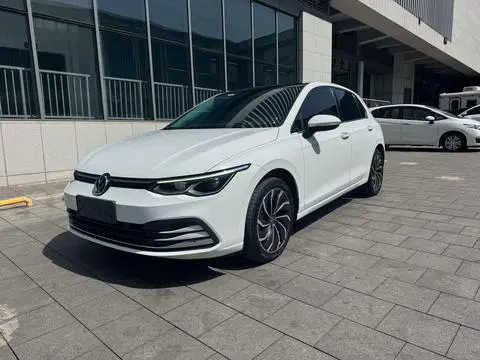 Volkswagen Golf 2023