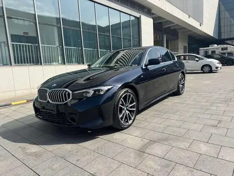 BMW 3 Series 2023 — фото 1