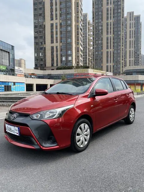 Toyota YARIS L 2016