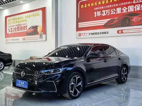 Volkswagen Passat 2025