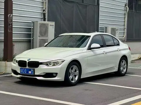 BMW 3 Series 2015 — фото 1