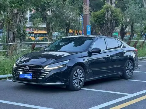 Nissan Teana 2022 — фото 1