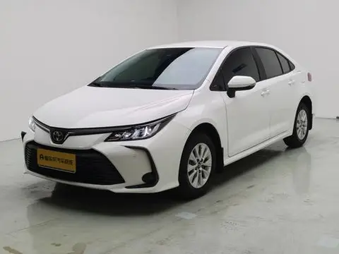 Toyota Corolla 2021 — фото 1
