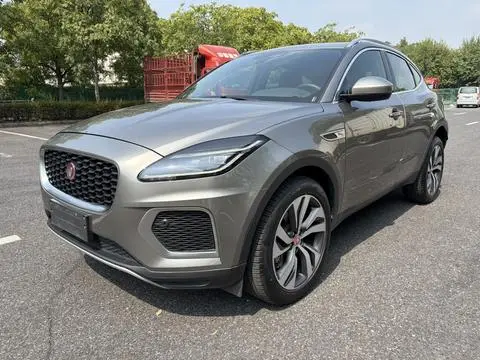 Jaguar E-PACE 2024 — фото 1