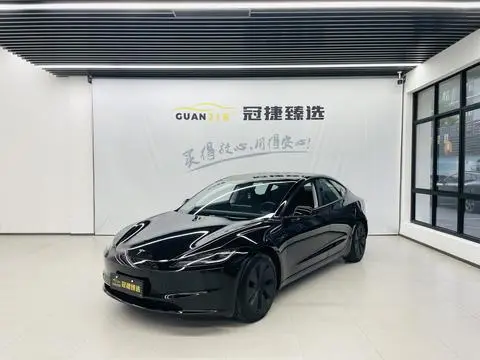 Tesla Model 3 2023