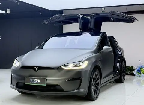 Tesla Model X 2023