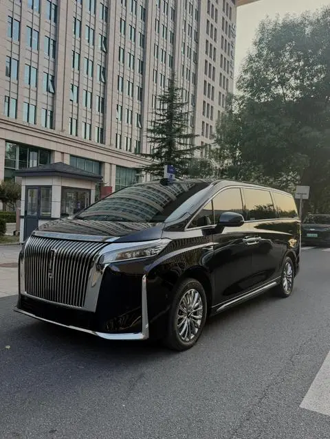 Wey 高山 PHEV 2025