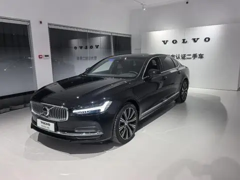 Volvo S90 2025