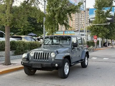 Jeep 牧马人 2014