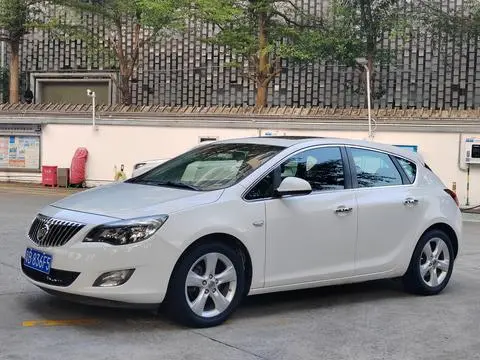 Buick Excelle GT 2013 — фото 1
