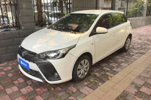 Toyota YARIS L 2016