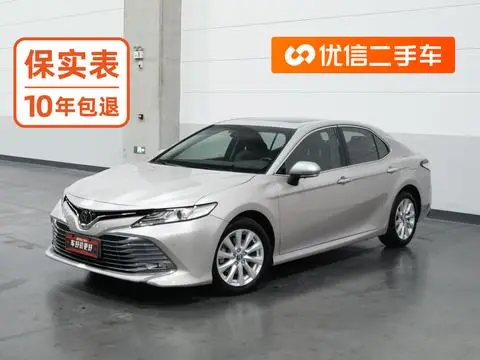 Toyota Camry 2018 — фото 1