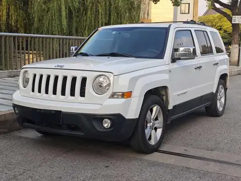 Jeep 自由客 2015